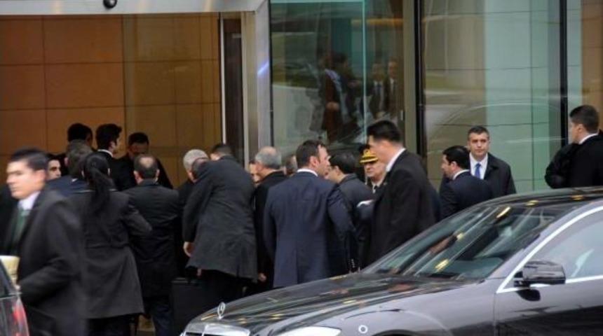 BAŞBAKAN DAVUTOĞLU AĞRI&rsquo;YA GİTTİ