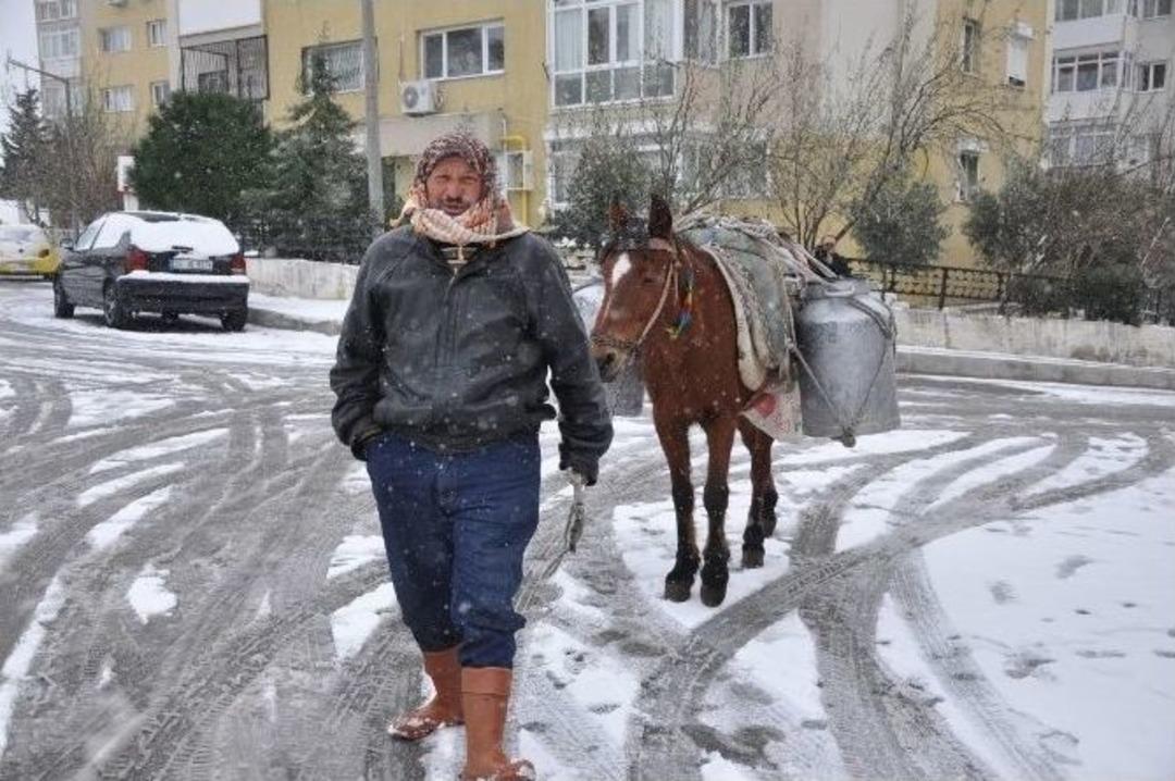 İzmirliler Karın Keyfini &Ccedil;ıkardı