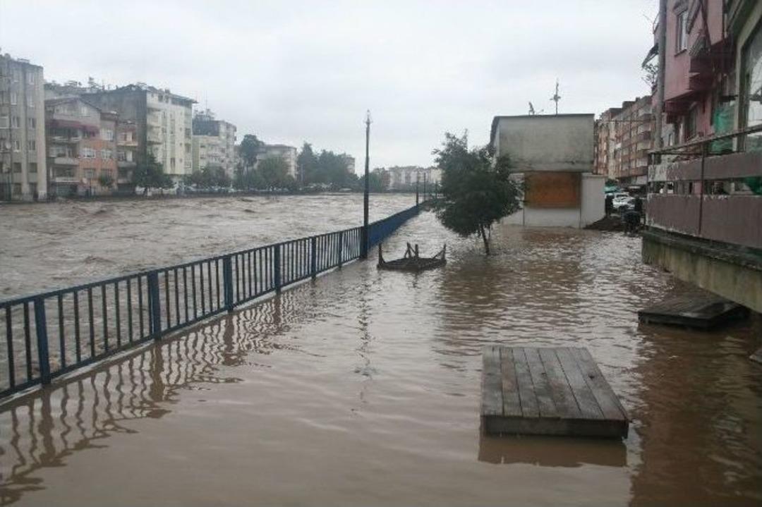 Terme &Ccedil;ayı Taştı