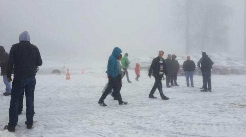 Kocaeli&rsquo;nde Yılın İlk Karı Yağdı