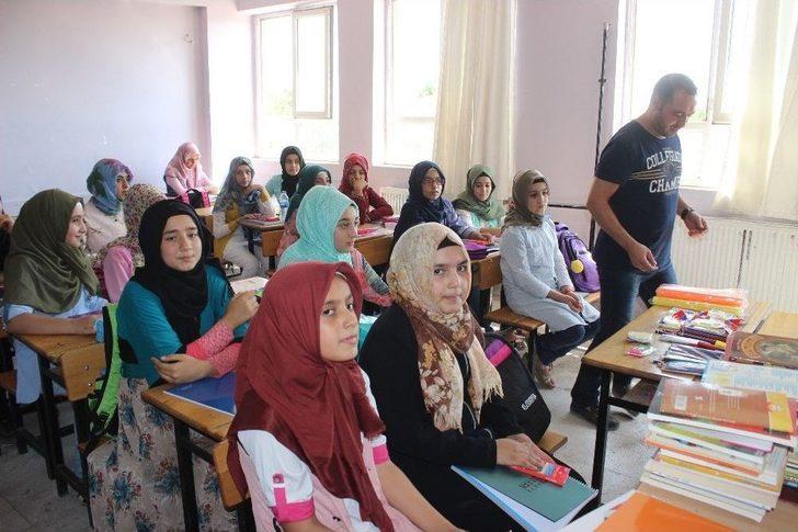 Siverek’te İhtiyaç Sahibi Öğrencilere Kırtasiye Yardımı G2