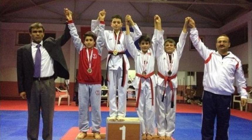 Burhaniyeli Tekvandocular Bursa Yolcusu