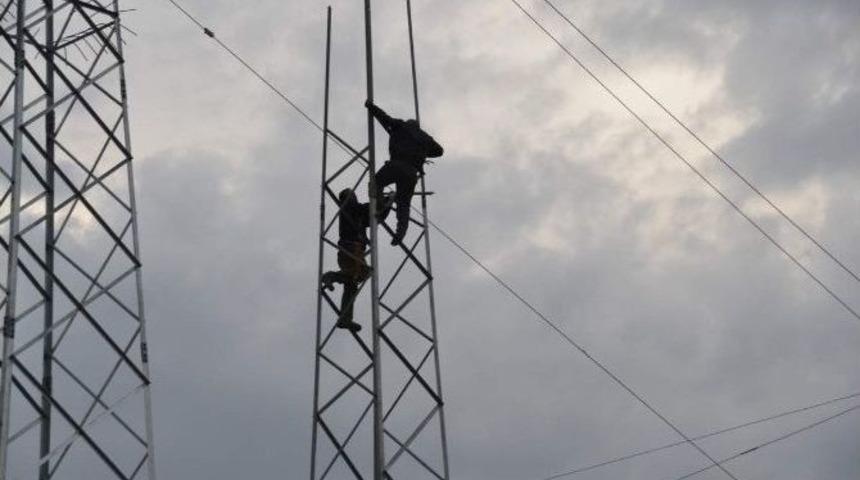 &Ccedil;ocuklarına Bakabilmek İ&ccedil;in &Ouml;l&uuml;me Meydan Okuyor