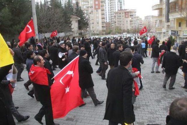 Şanlıurfa'da 14 Polisin İfadelerinin Alınmasına Başlandı (2)