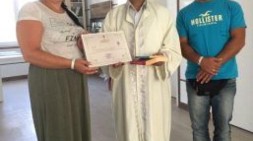 Kazakistanlı Kristina M&uuml;sl&uuml;man Oldu