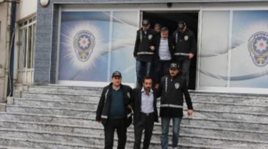 Cinayet Ş&uuml;phelileri Adliyeye Sevk Edildi