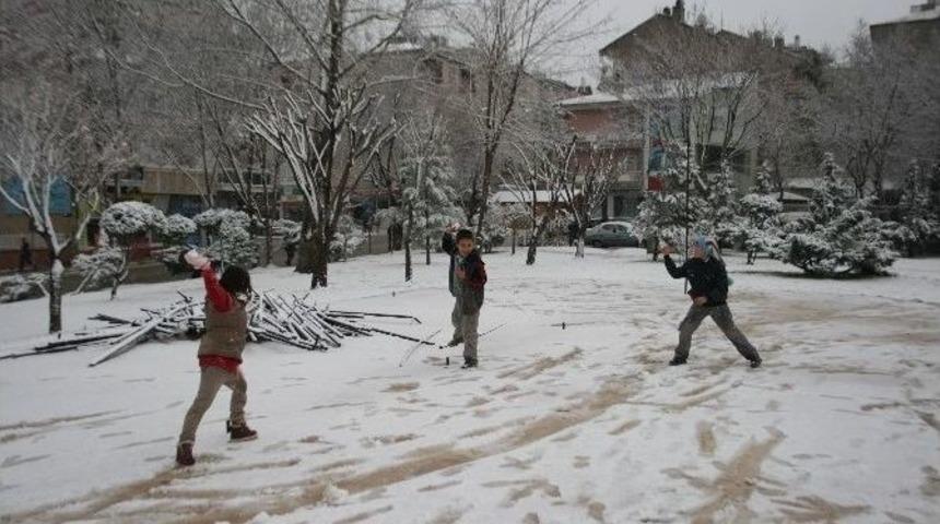 Karaman&rsquo;da Okullara Bir G&uuml;n Kar Tatili