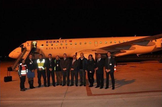 Çanakkale-istanbul Uçak Seferleri Yeniden Başladı