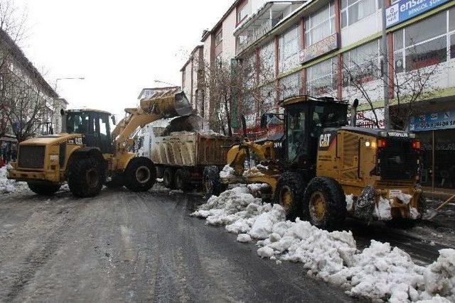 Belediyeden Karla Mücadele Çalışması