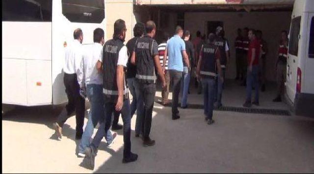 Elazığ'da Fetö'den 13 Kişi Tutuklandı 