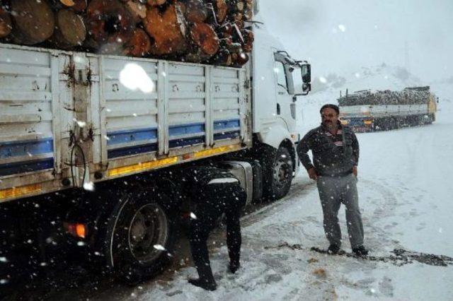 Tokat'ta 81 Köy Yolu Kardan Kapandı (2)