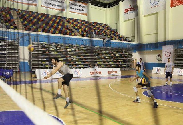 Haliliye Voleybol Takımı, Yeni Sezon Hazırlıklarını Sürdürüyor