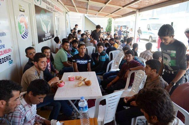 M&uuml;lteciler Hayad&rsquo;a Sığındı 2