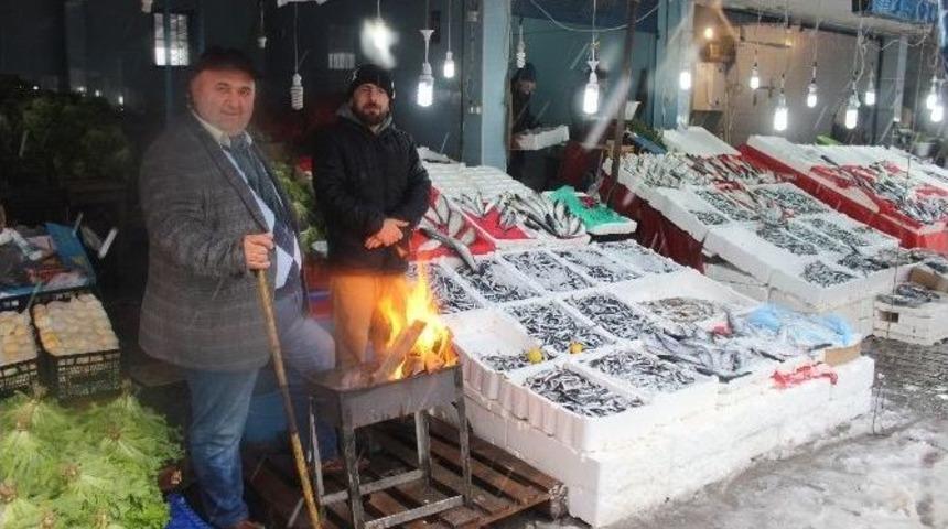 Kar Yağdı, Balık Fiyatlar Y&uuml;kseldi