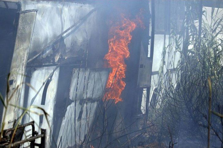 Antalya’da 4 Otobüs Alev Alev Yandı G3