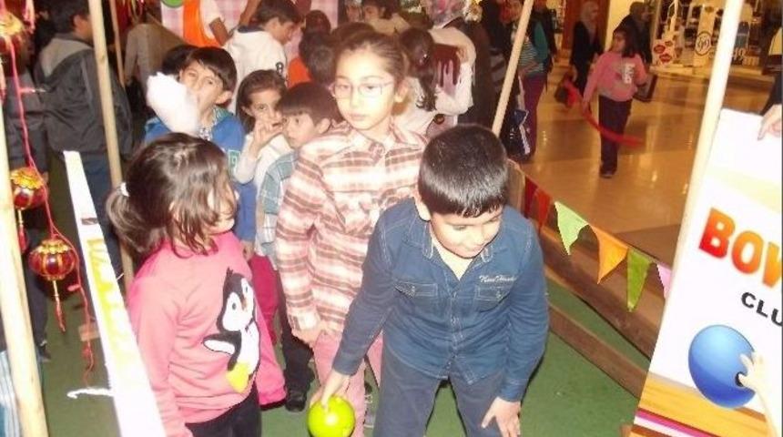 &Ccedil;ocuklar Hem &Ouml;ğreniyor, Hem Eğleniyor