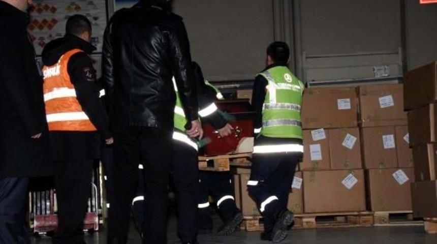 SIRP TARAFTARIN CENAZESİNİ BAKAN KILI&Ccedil; UĞURLADI