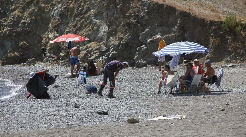 Karataş&rsquo;da Temizlik &Ccedil;alışması Yapıldı