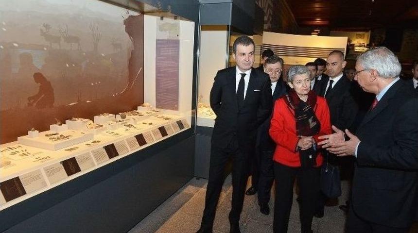 Unesco Berat Takdim T&ouml;reni