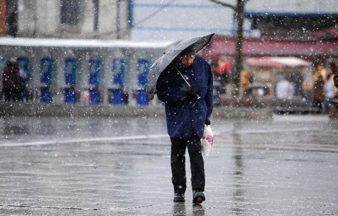İstanbul&rsquo;da Kar Yağışı