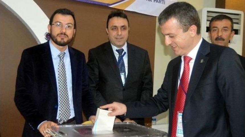 Ak Parti İlkadım&rsquo;da Varol Yeniden Başkan