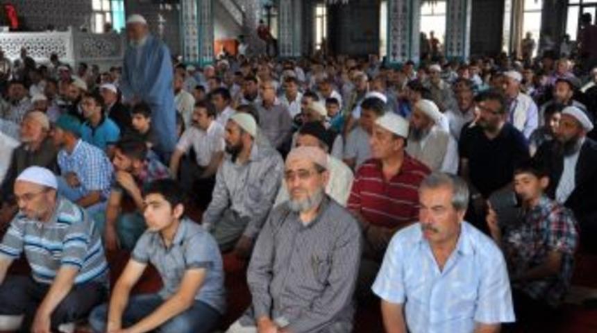 Sorgun&rsquo;da Cuma Hutbesinde Yağmur Duası Yapıldı