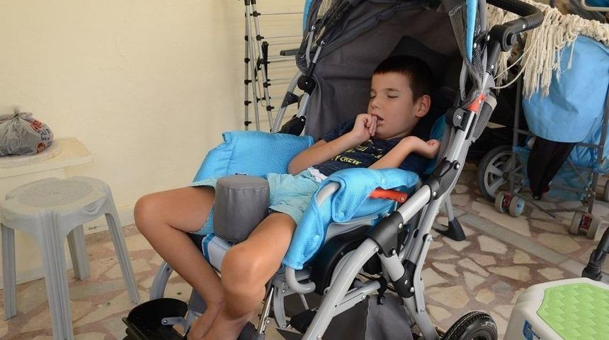 G&ouml;ktuğ Engelli Arabasına Kavuştu