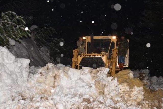 Karda Telef Olmaktan Son Anda Kurtarıldılar