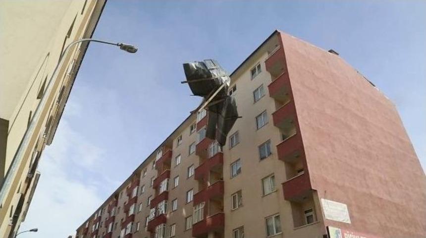 Erzurum&rsquo;da Fırtına &Ccedil;atıları U&ccedil;urdu