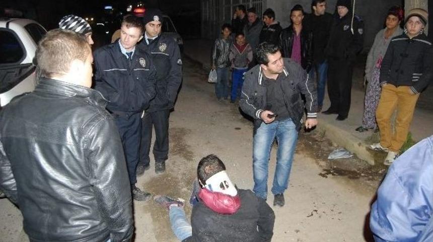 Pikap İle Motosiklet Kafa Kafaya &Ccedil;arpıştı: 2 Yaralı