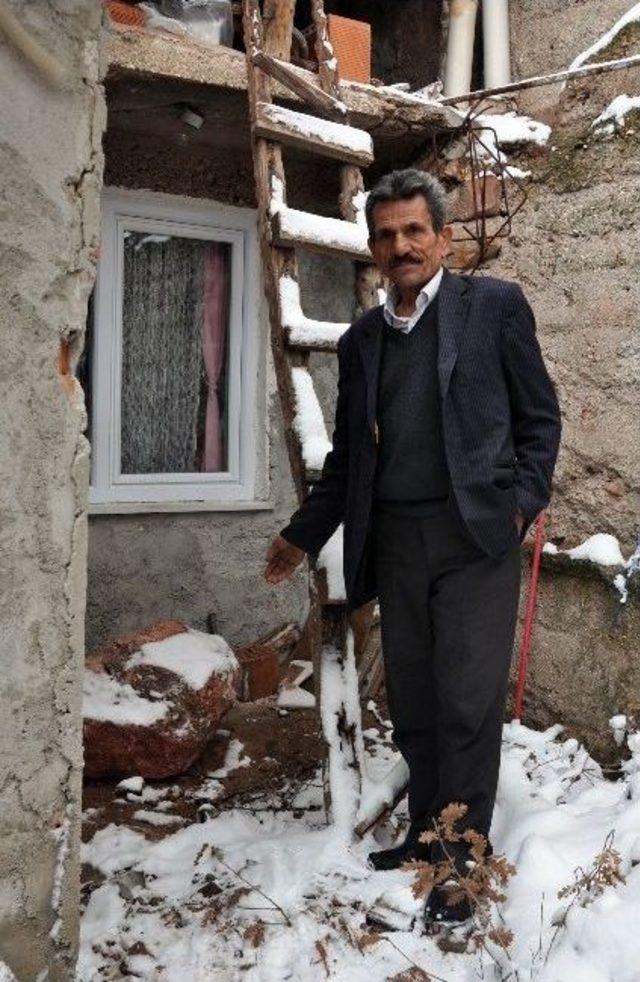 Nallıhan’da Toprak Kayması 1