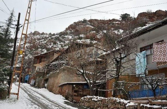 Nallıhan’da Toprak Kayması 2