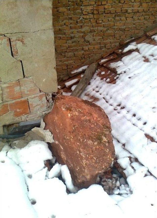 Nallıhan’da Toprak Kayması 3