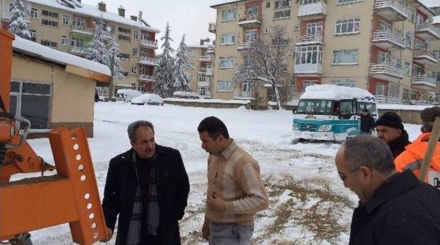 Akşehir&rsquo;de Kar Temizleme &Ccedil;alışmaları S&uuml;r&uuml;yor