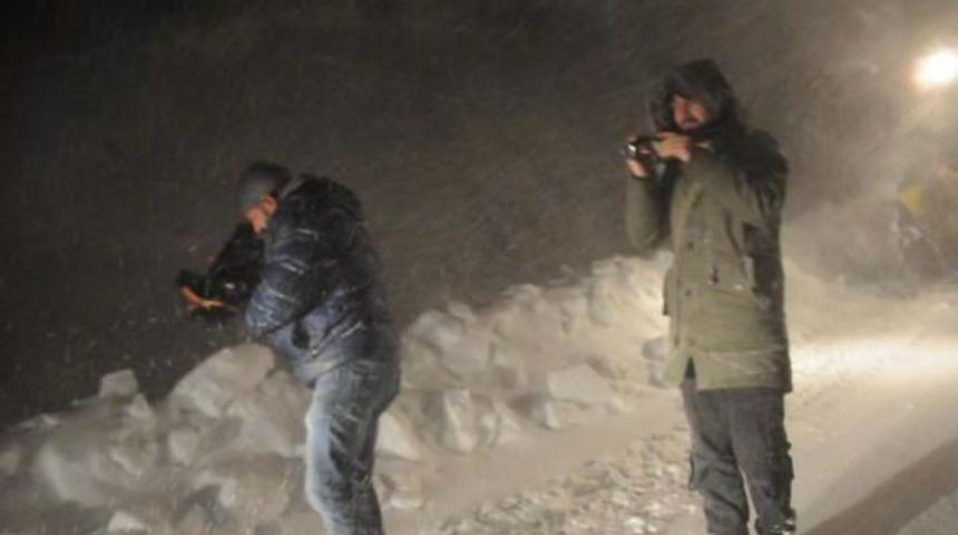 HAKKARİ'DE KAR &Ccedil;İLESİ BAŞLADI