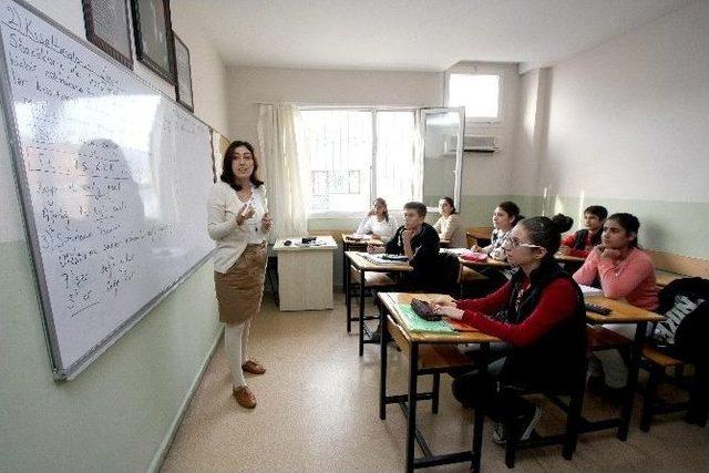 Bayraklı&rsquo;nın &Ouml;ğretmenlerinden B&uuml;y&uuml;k Başarı 2