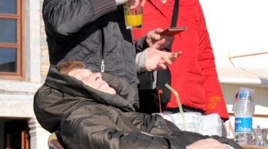 Bodrum'da Bir G&uuml;nde İki Mevsim