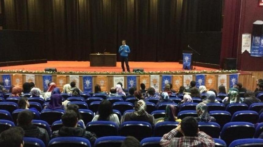 Elazığ&rsquo;da Gen&ccedil;lik Ve Siyasette İletişim Semineri
