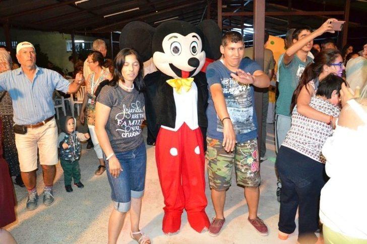 Ayvalık’ta 25. Uluslararası Engelliler Şenliği Kamp Ateşiyle Sona Erdi G1