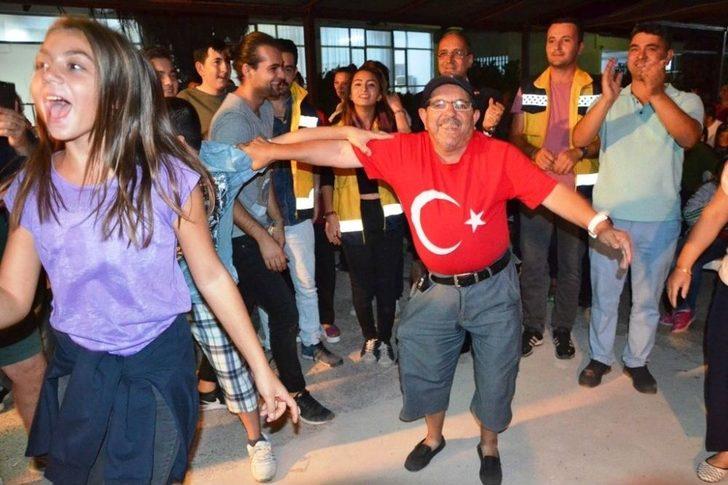 Ayvalık’ta 25. Uluslararası Engelliler Şenliği Kamp Ateşiyle Sona Erdi G2