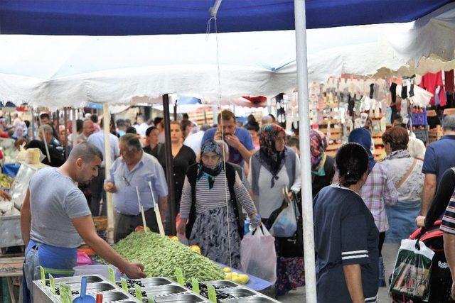 Ev Hanımlarını Kışa Hazırlık Telaşı Sardı