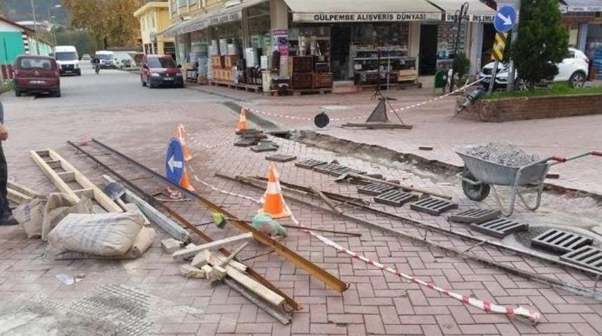 Başkan Uzun Aralıksız &Ccedil;alışmalara Devam Ediyor