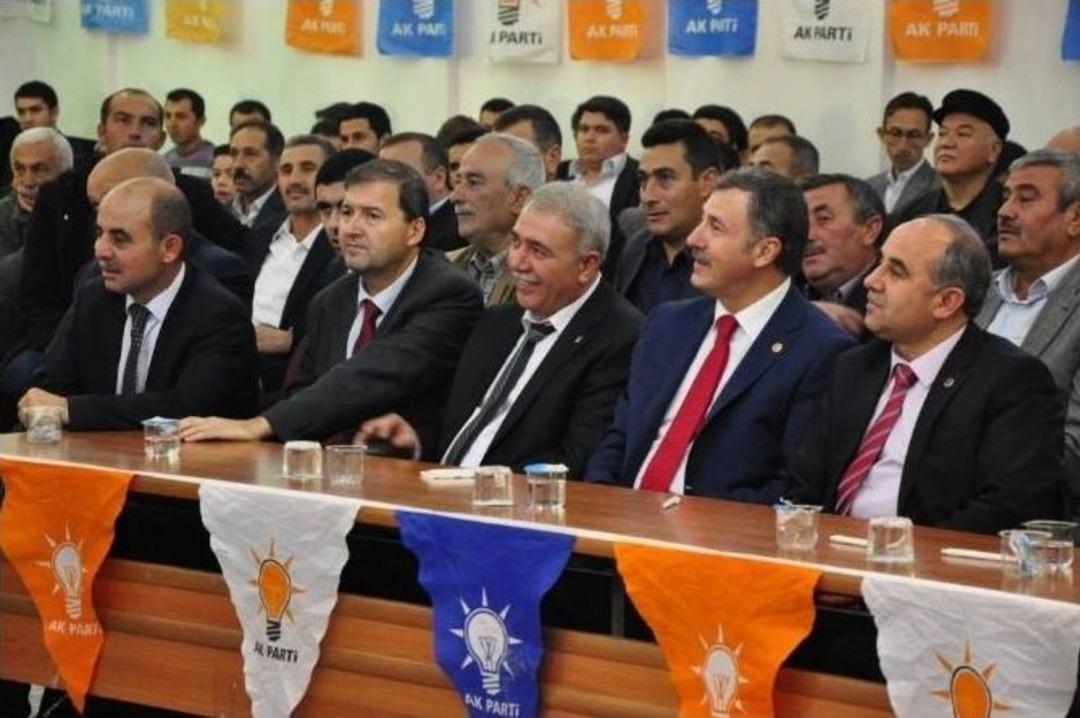 Ak Parti G&ouml;rdes İl&ccedil;e Başkanlığına Mehmet İnci Se&ccedil;ildi