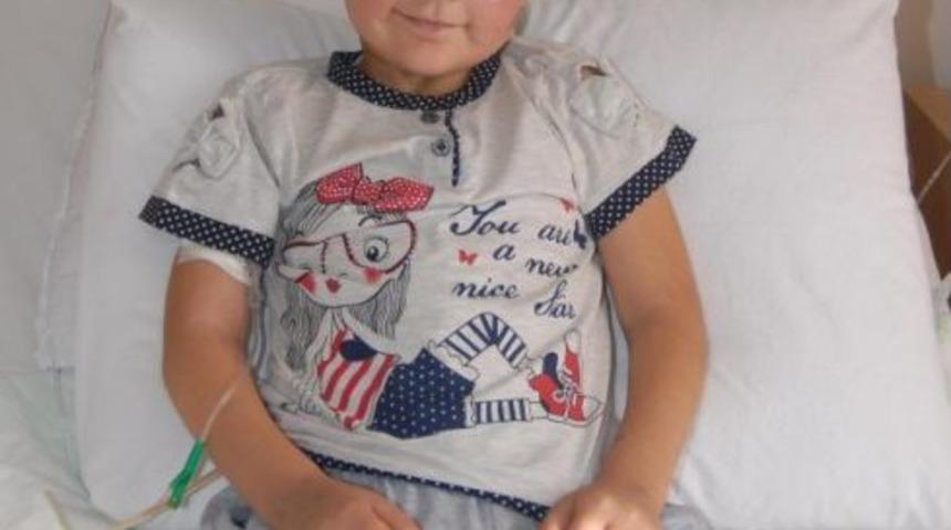 MİNİK SELİN, 8 G&Uuml;NDE NAKİL KARACİĞERE KAVUŞTU