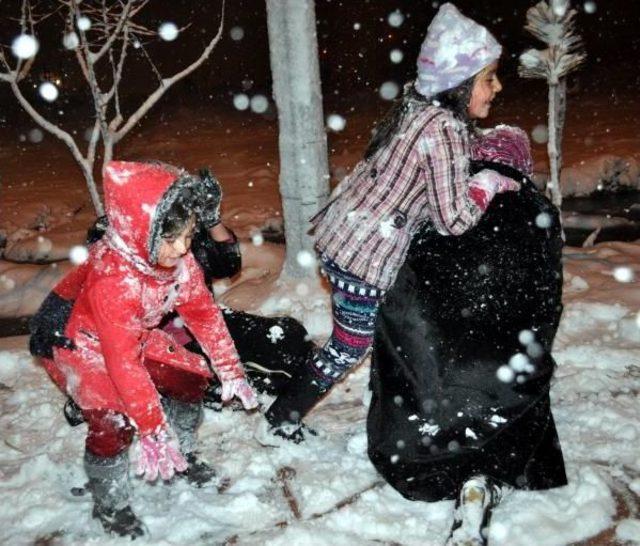 Kayseri'de Kar Yağışı  Ulaşımı Etkiledi