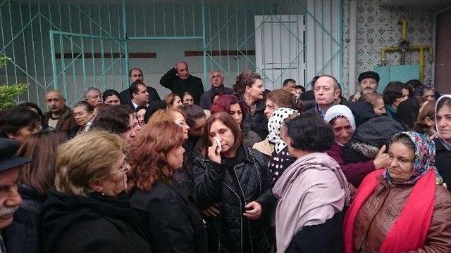 Kılıçdaroğlu’nun Kayınvalidesine Cemevinde Tören Düzenlendi