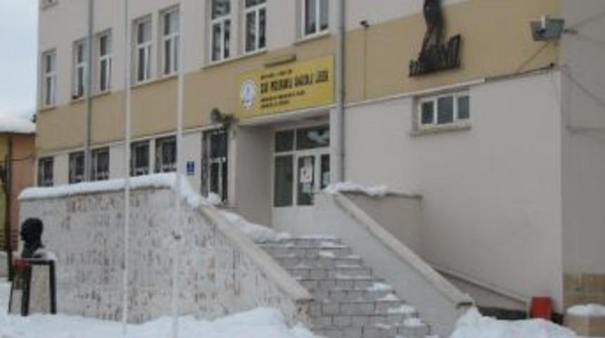 Hisarcık&rsquo;ta 1 G&uuml;n Uzatılan Kar Tatiline İl&ccedil;e Merkezi De Dahil Edildi