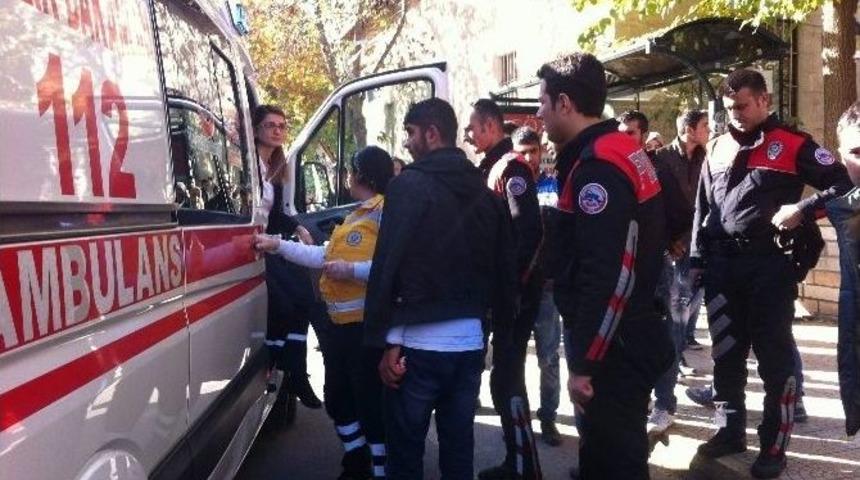 Adıyaman&rsquo;da Kavga: 1 Yaralı