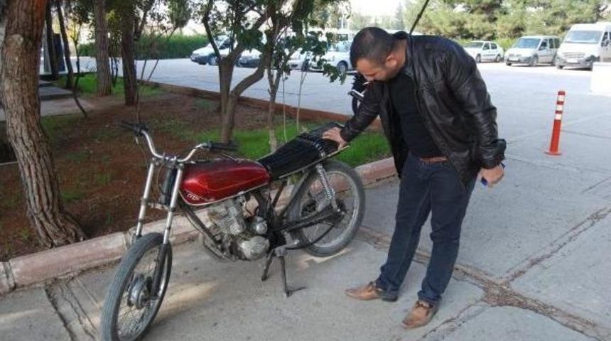 NİZİP'TE 2 AY &Ouml;NCE &Ccedil;ALINAN MOTOSİKLET BULUNDU