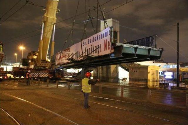 SİRKECİ YAYA ÜSTGEÇİDİ KALDIRILDI 3